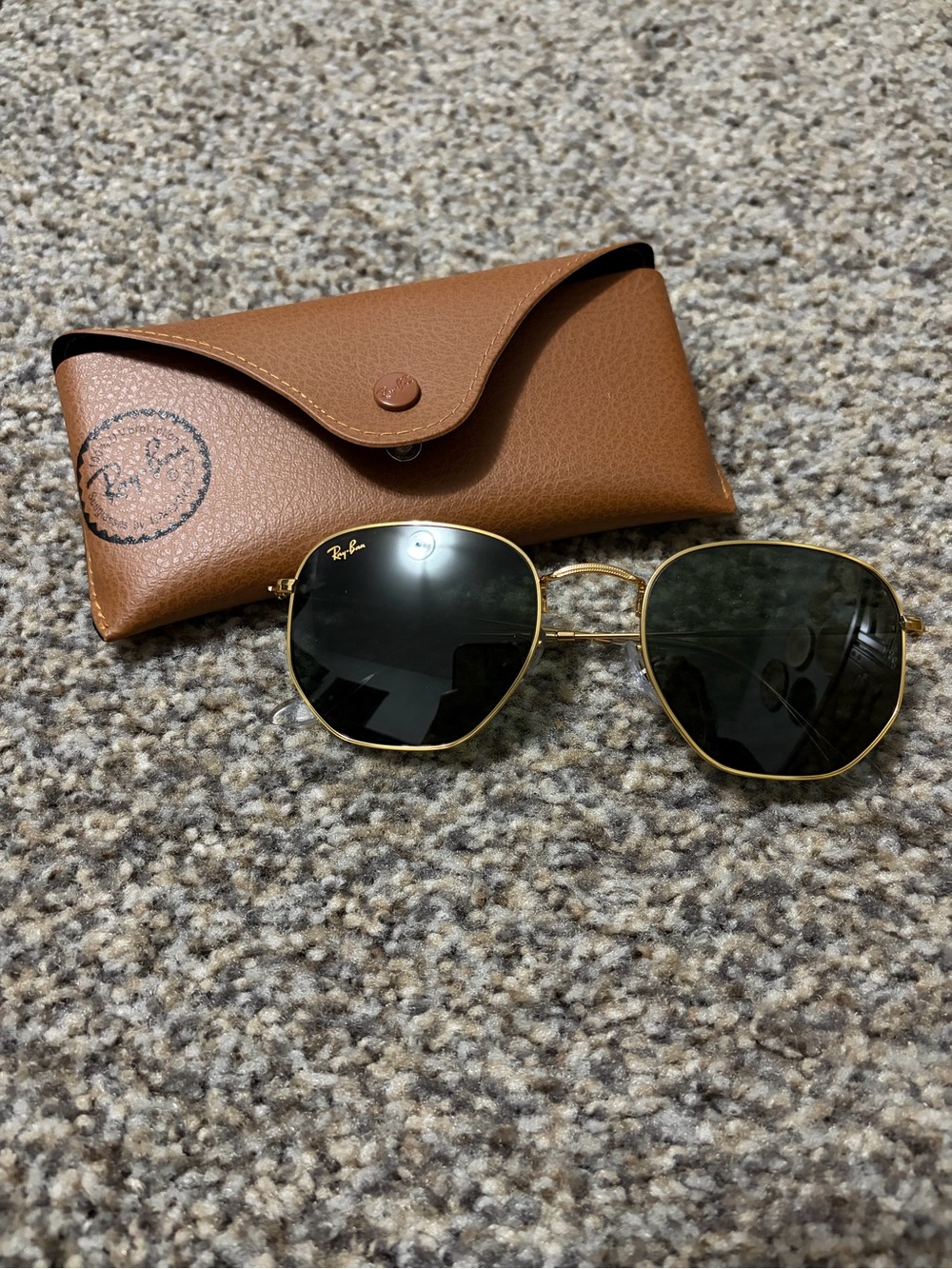 Ray-Ban Gold Frame Sunglasses with Dark Green Lenses